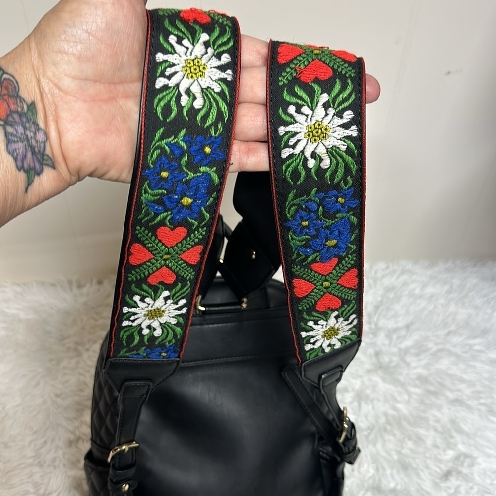 Dream Control Small Rose Backpack - Picture 4 of 9